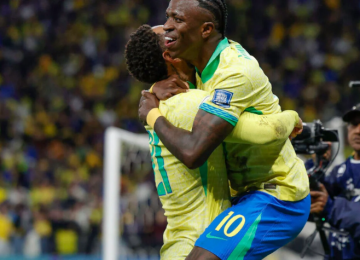 Brasil brilha sob comando de Ancelotti e garante vaga na Copa com vitória sobre o Paraguai
