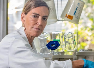 Brasileira desafia a medicina e faz tetraplégicos voltarem a andar após quase 30 anos de pesquisa; saiba quem é