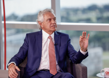 Caiado endurece discurso contra Flávio Bolsonaro e amplia embate na disputa presidencial