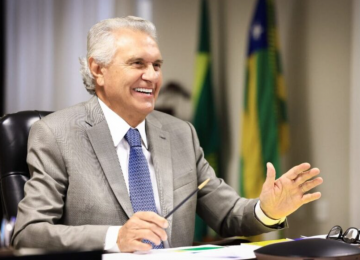 Ronaldo Caiado encerra ano com aprovação recorde entre goianos