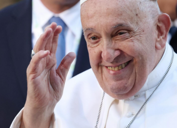 Papa Francisco deixou como legado um disco de rock progressivo com mensagens de fé 