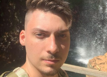 Jair Renan polemiza ao defender ditadura militar em sessão sobre democracia 