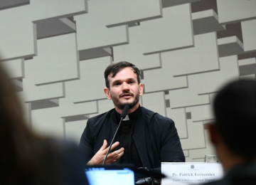 Padre famoso nas redes diz que foi alvo de assédio de casas de apostas e cobra ação da Igreja 