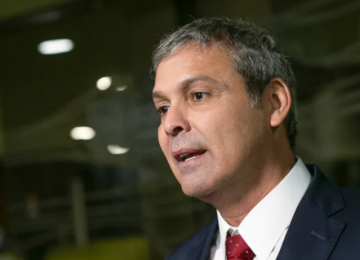 Bolsonaro na mira: PF pode bloquear contas após pedido do PT 