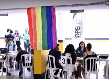 Mutirão da Defensoria de Goiás ajuda pessoas LGBTQIAPN+ a mudar nome e gênero nos documentos 
