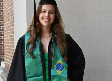 Brasileira tem a maior nota da história em Harvard e é premiada por excelência acadêmica 