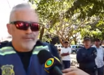 Repórter é destratado por fiscal durante demolição de casas em Goiânia 