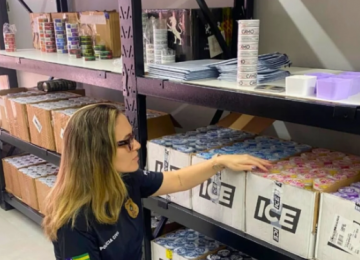 Polícia apreende mais de 8 mil sachês ilegais de nicotina em operação no Centro de Goiânia 