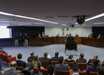 Saiba como foi o segundo dia do julgamento de Bolsonaro e réus do núcleo golpista