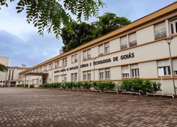 IFG abre processo seletivo para professor substituto com salários de até R$ 8 mil