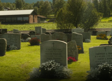 Idoso é multado após fingir ser fantasma em cemitério na Inglaterra