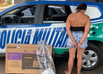 Mulher é presa após furtar cartão de homem com quem havia acabado de se relacionar em Senador Canedo