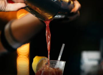 Bares recorrem a perícia preventiva para evitar intoxicação por metanol