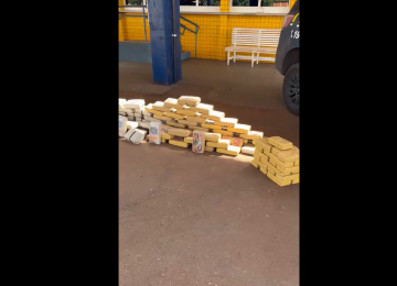 PRF apreende mais de 174 kg de drogas após acidente na BR-364 em Goiás