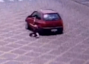 Mulher é arrastada por ex-namorado ao tentar recuperar carro em avenida de Anápolis