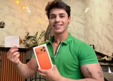 Enfermeiro de Anápolis recebe iPhone de R$ 10 mil como agradecimento de paciente