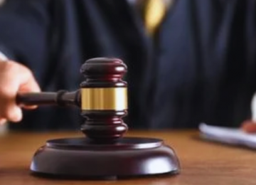 Justiça reconhece vínculo de emprego entre filha e pai dono de loja em Goiânia