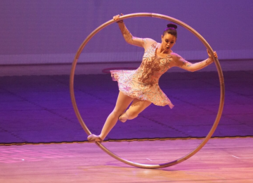 Basileu França encerra temporada com espetáculos de circo para crianças