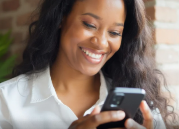 Compartilhamento de notícias políticas cai em grupos de WhatsApp, aponta pesquisa