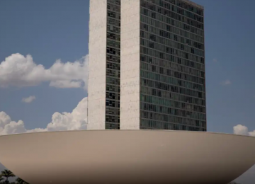 Concurso da Câmara dos Deputados abre inscrições para 70 vagas