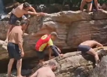 Menina de 9 anos morre após ficar presa em fenda submersa em cachoeira de Pirenópolis