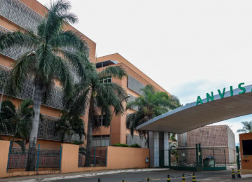 Anvisa aprova novo medicamento para fenilcetonúria e amplia opções de tratamento no Brasil