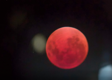 Eclipse lunar total poderá tingir Lua de vermelho