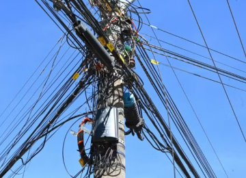 Prefeitura de Goiânia endurece punições para fios soltos e prevê multa de R$ 20 mil