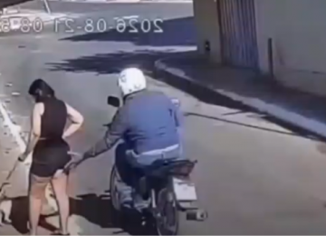 Motociclista é flagrado apalpando mulher em rua de Goiânia
