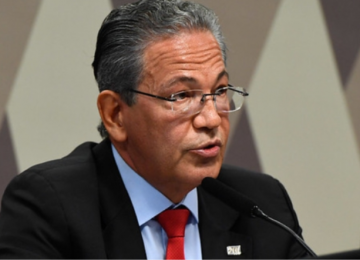 Ministro do STJ diz que salário não condiz com trabalho na Corte