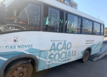 Bêbado, homem furta micro-ônibus para buscar amigos usuários de drogas