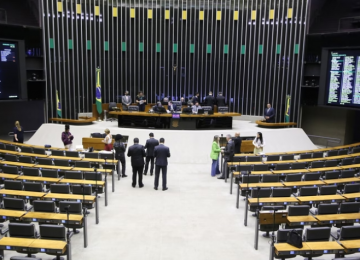 Maioria dos brasileiros rejeita aumento no número de deputados, aponta pesquisa