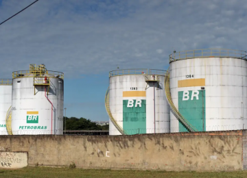 PETROBRAS REAJUSTA PREÇO E DIESEL FICA MAIS CARO PARA DISTRIBUIDORAS