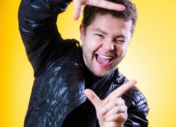 Estação Quinto dos Infernos faz passageiros rirem no metrô