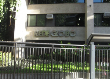 Ex-editora da Globo é presa no Rio por suspeita de injúria racial durante formatura