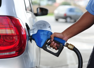 Governo encerra subsídio de R$ 0,35 por litro do diesel