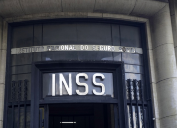 Lula pede que STF suspenda todas as ações de vítimas do INSS contra o governo