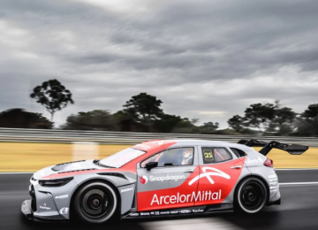 SUVs invadem Interlagos: Stock Car inicia temporada 2025 com nova geração de carros e alta tecnologia