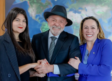 Lula pede que Aava Santiago avalie candidatura ao Governo de Goiás e vê vereadora como liderança nacional