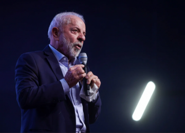 The Economist avalia cenário de 2026 e diz que Lula não deveria tentar reeleição