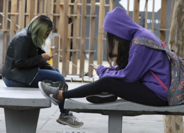 Meta bloqueia mais de 550 mil contas de jovens após Austrália proibir redes sociais para menores de 16 anos