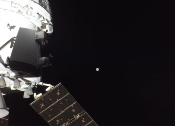 Missão Artemis II terá 'apagão' de comunicação ao passar atrás da Lua nesta segunda-feira