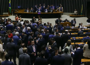 Câmara aprova isenção do Imposto de Renda para quem ganha até R$ 5 mil