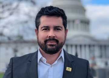 Paulo Figueiredo critica Michelle Bolsonaro e afirma que mulheres 