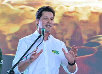 Daniel dispara em Goiás, chega a 53,3% dos votos válidos e venceria no primeiro turno, aponta pesquisa