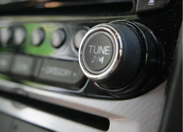 Pedido para abaixar som termina em ataque com facão e deixa três feridos em Rio Verde