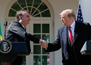 Trump volta a defender Bolsonaro nas redes sociais: 