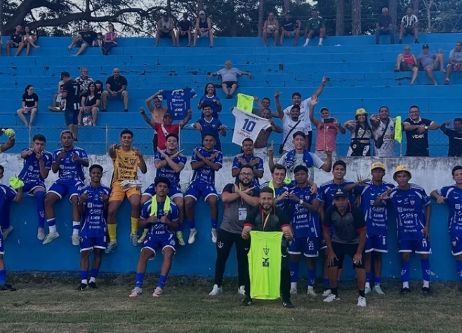 Acidente com ônibus de time que participou da Copinha deixa um morto e feridos
