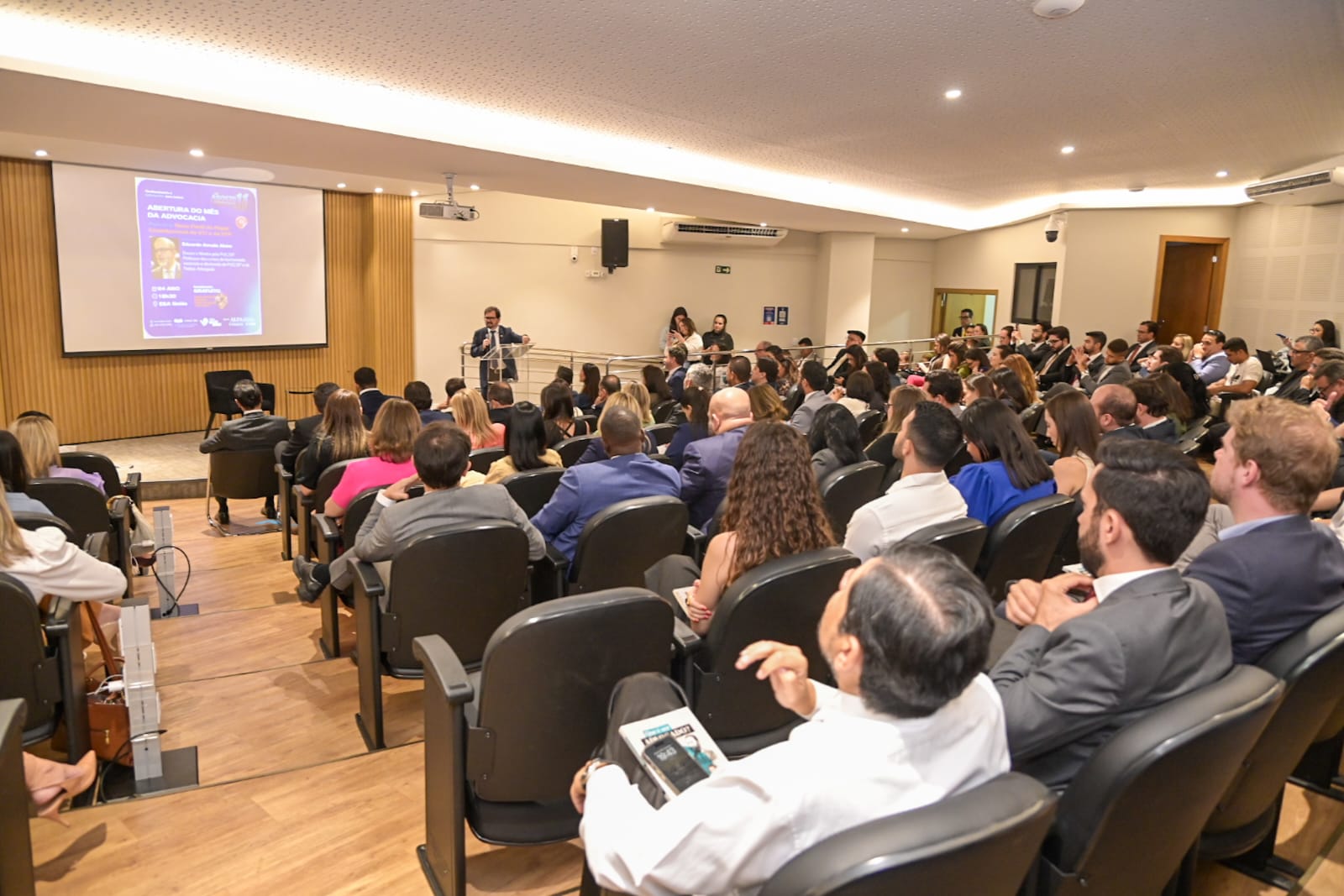Mês da Advocacia: ESA-GO lança programação especial com cursos a R$ 11,00 e palestra sobre o novo perfil constitucional das supremas cortes 