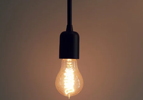 Nova Tarifa Social de Energia garante luz gratuita para famílias de baixa renda até 80 kWh/mês 